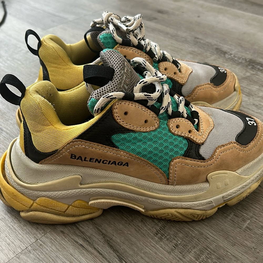 Balenciaga Triple S